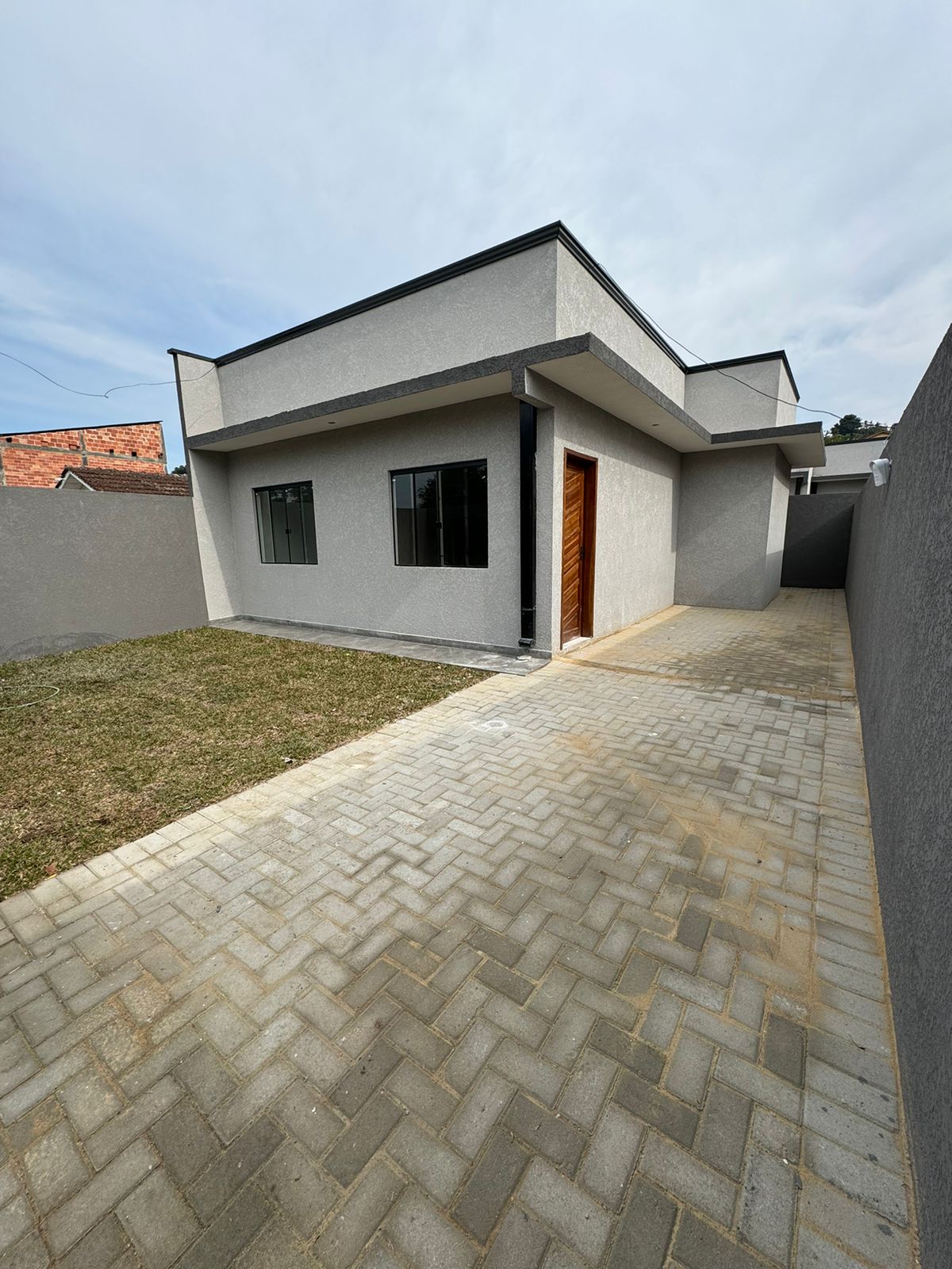 CASA - RUA IVAI - COSTEIRA - ARAUCARIA