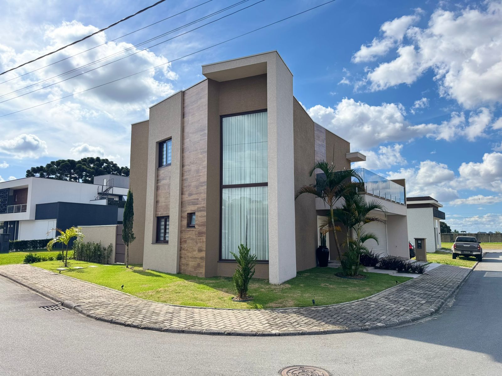 CASA - RUA VEREADOR NGELO BURBELLO - UMBARA - CURITIBA