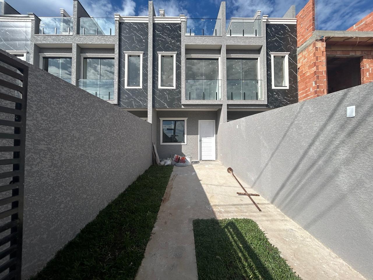 SOBRADO - RUA PELANDA SCROCCARO - UMBARA - CURITIBA